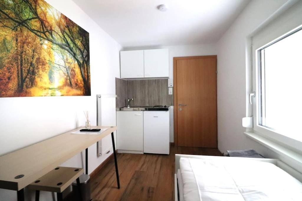 Schickes Zimmer Mit Top-Ausstattung In Idealer Lage Feldkirch Eksteriør bilde